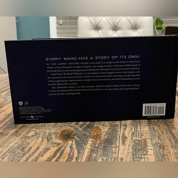 Harry Potter The Wand Collection Book - Picture 4 of 8